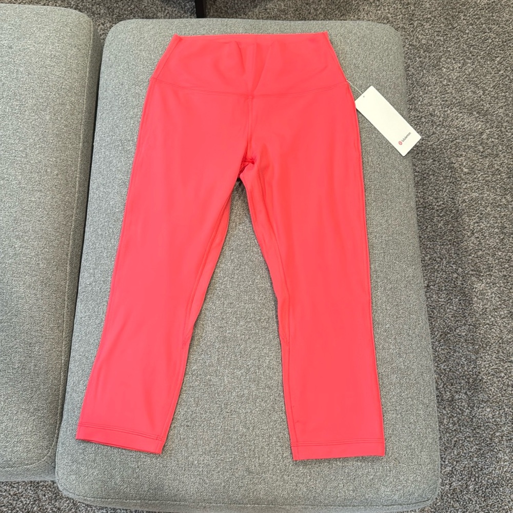 Lululemon hot pink crop align pants size 8
